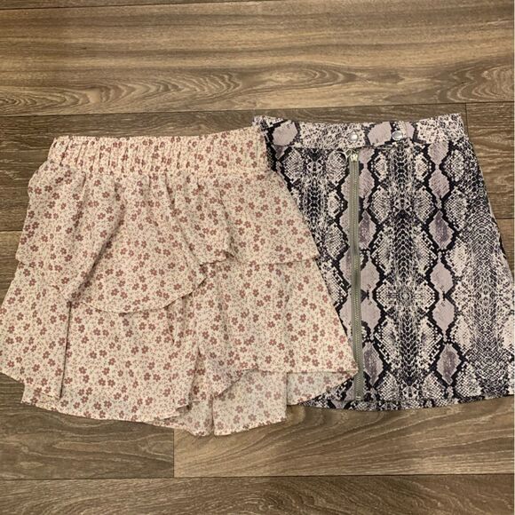Altar’d State mini skirts.  Lot of 2.  Size: XS. - Picture 1 of 9